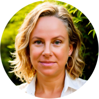 Shiri headshot 2024 masked